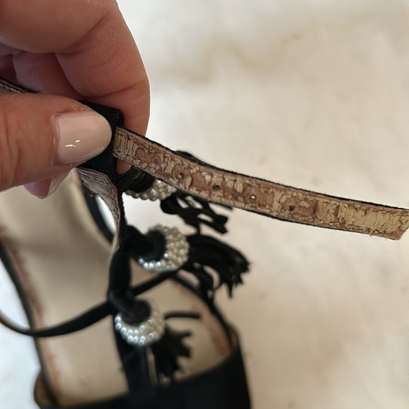 New in box, Ann Taylor fringe suede pumps, size 8 1/2, - Picture 6 of 9